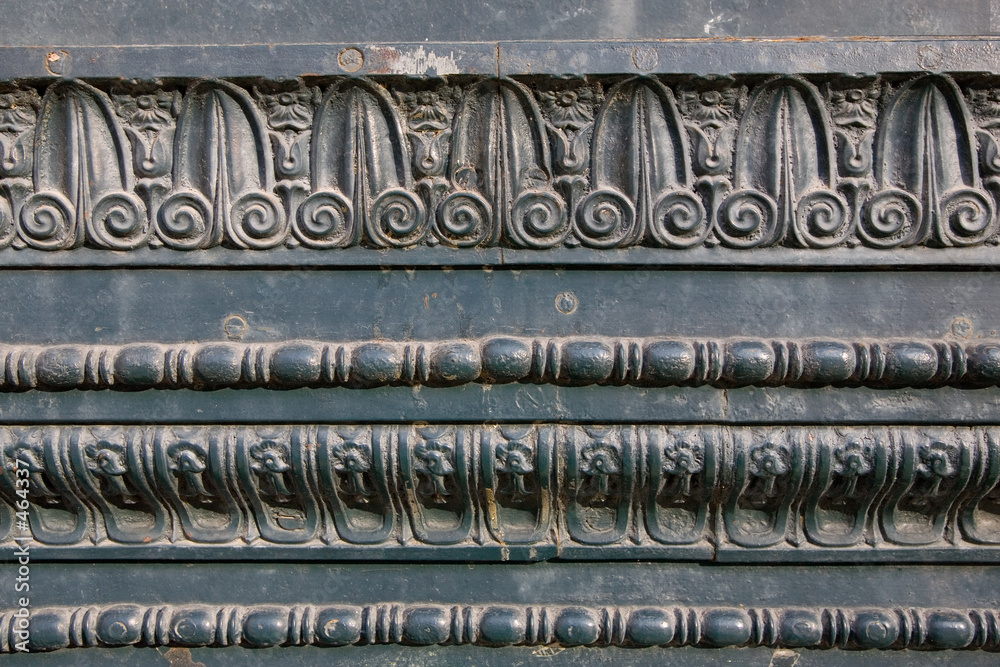 antique pattern in iron