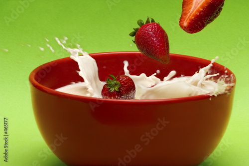 strawberries-&-milk photo