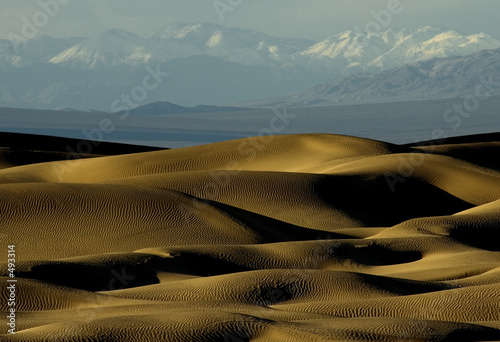 dunes and mountains