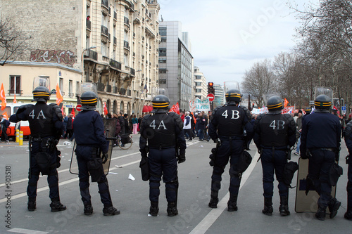 manifestation, policier, crs © Frédéric Boutard