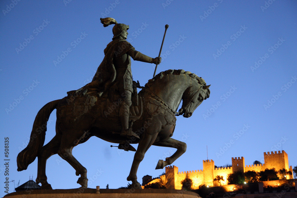 Obraz premium march on lisbon