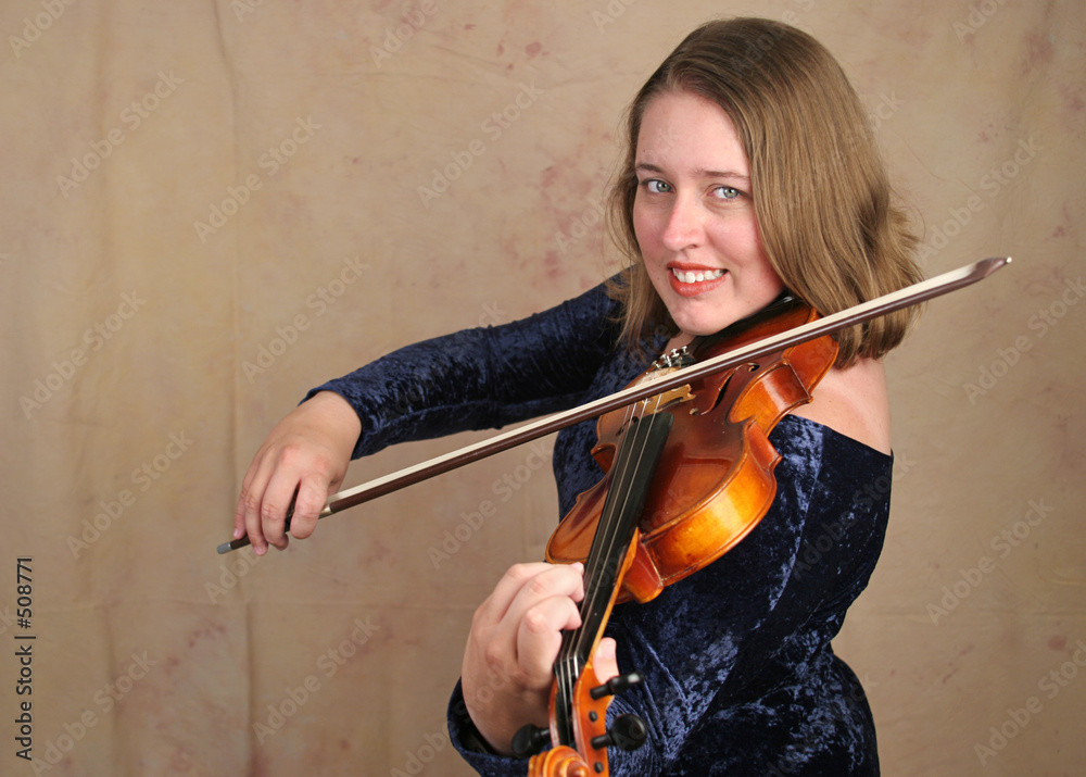 classical violinist 2