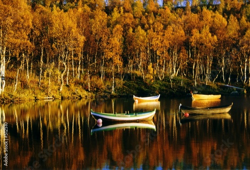herbstruhe am see