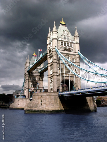 tower bridge by cloudy day #516568