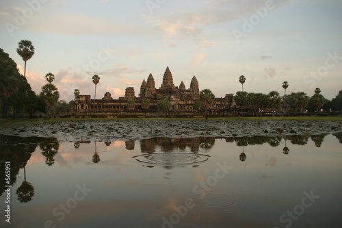 ripple on the water at angkor © Andrew Skinner