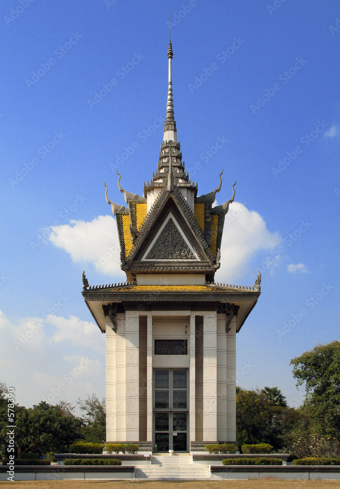 Fototapeta premium the memorial stupa of the choeung ek killing field