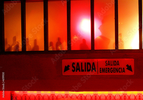 salida de emergencia photo