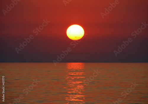 Fototapeta Naklejka Na Ścianę i Meble -  red sunset