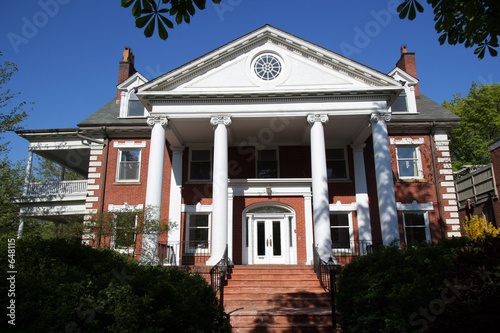 Photography southern style mansion
