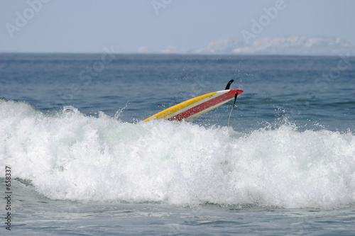 surfboard wipeout