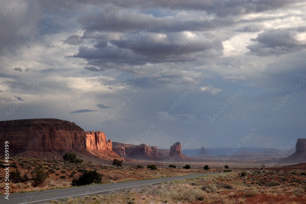 road to monument valley