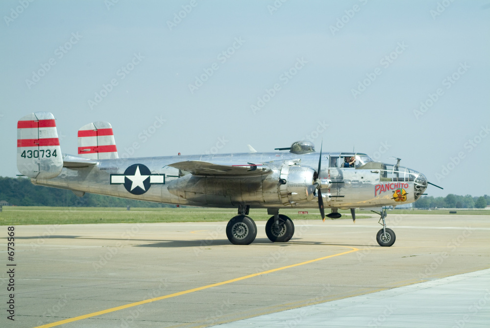 Foto b25 bomber