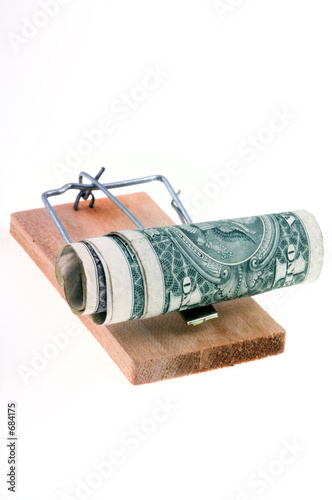 mouse trap with dollars.