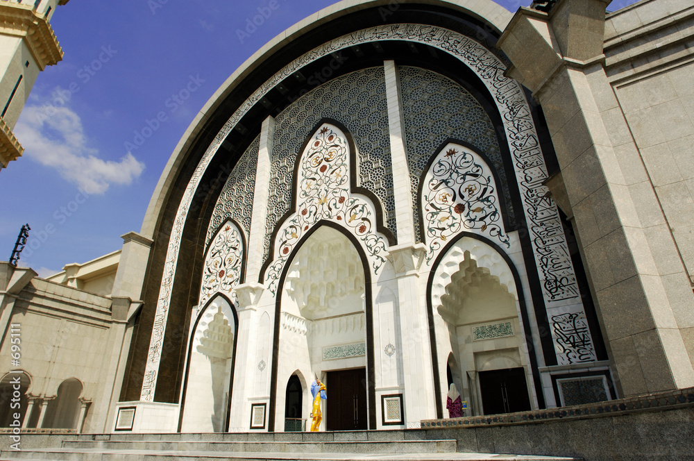 malaysia, kuala lumpur: mosque