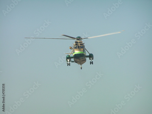 Fototapeta Naklejka Na Ścianę i Meble -  helecopter in flight