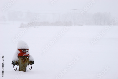 hydrant im winter