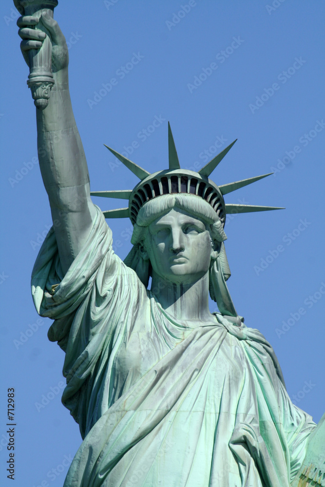 Fototapeta premium upper liberty statue front
