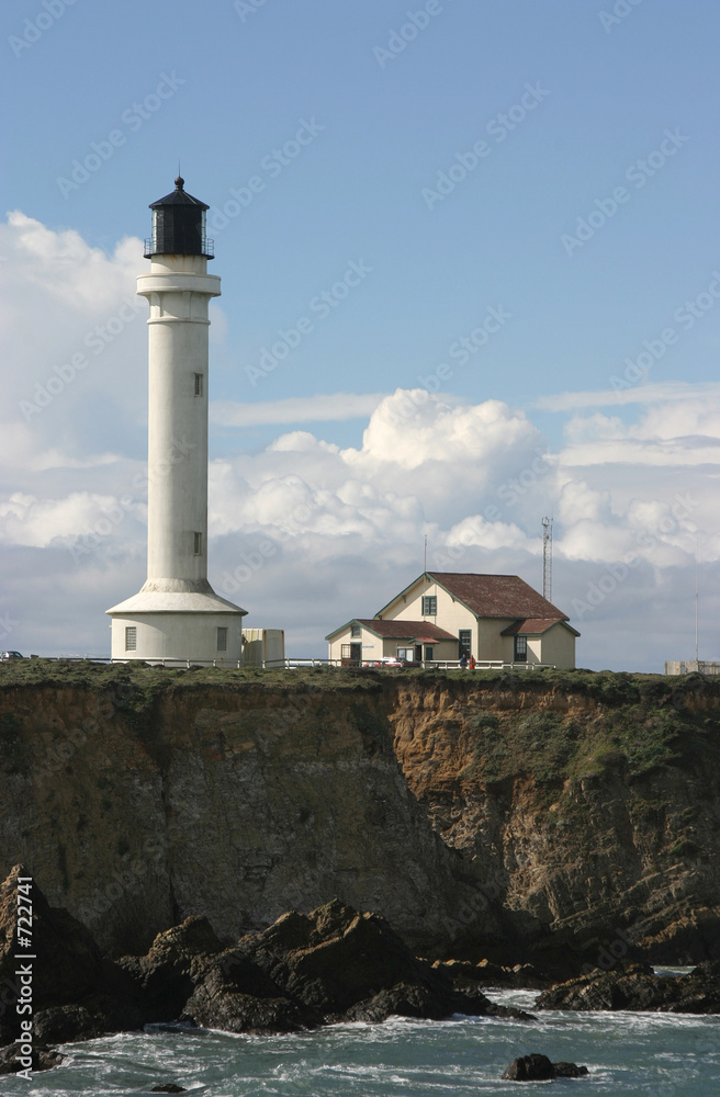 point arena lighthouse 3