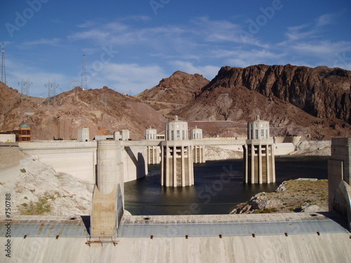 hoover dam 9