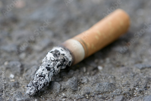 Fotografia cigarette but
