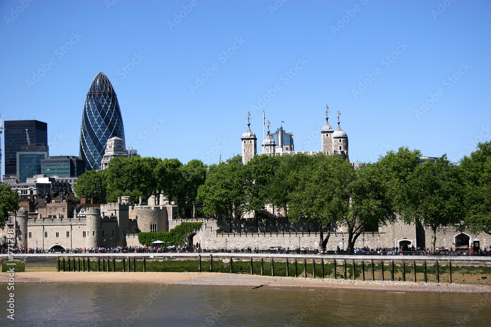 tower of london skyline Stock Photo | Adobe Stock