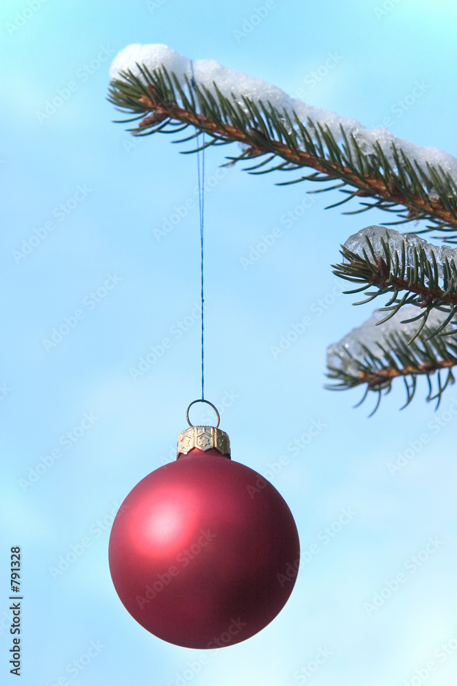 red xmas ball