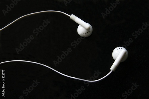 ipod earphone photo