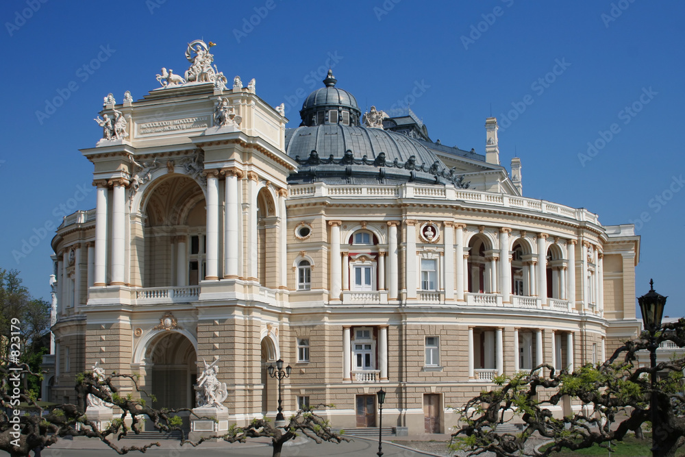 opera and ballet theatre