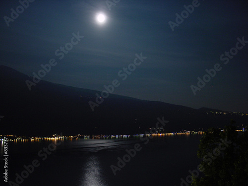 gardasee bei nacht