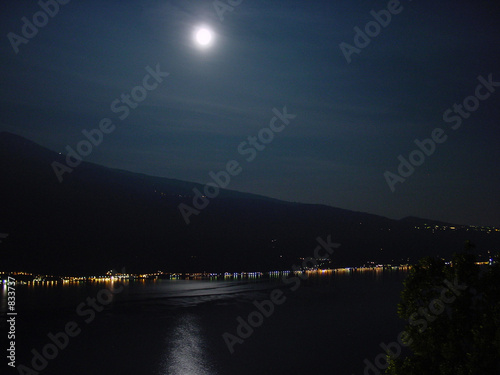 gardasee bei nacht