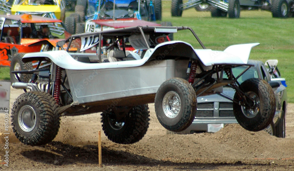 Fotografie sand car in air