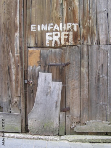 einfahrt frei.