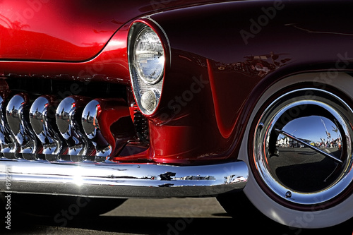 classic car: red & chrome fender shot