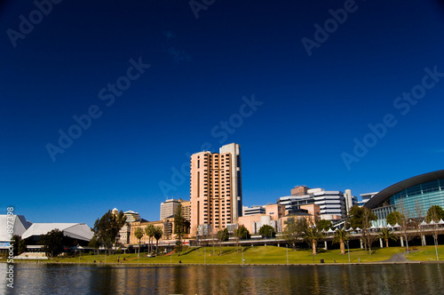 torrens lake and adelaide scenic