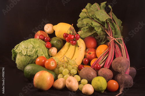 Fototapeta Naklejka Na Ścianę i Meble -  fruit and vegetables