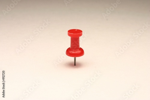 red push pin