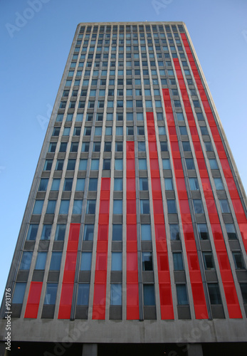 red skyscraper graph