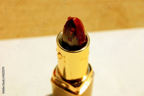 Konstfotografi lipstick cosmetic