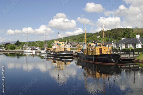 harbour at caledonian canal