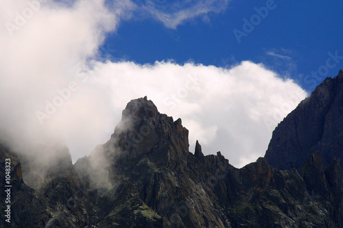 gipfel in wolken