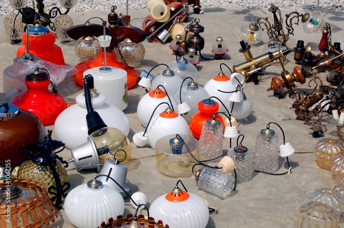 lampen am flohmarkt in zagreb