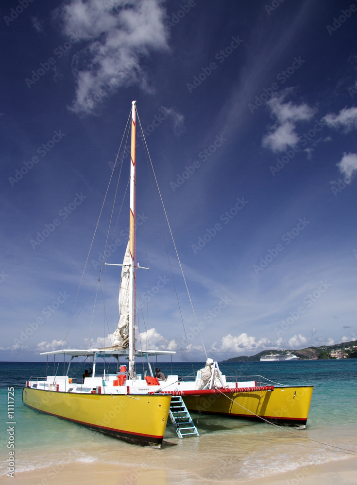 Fototapeta premium sailing in paradise