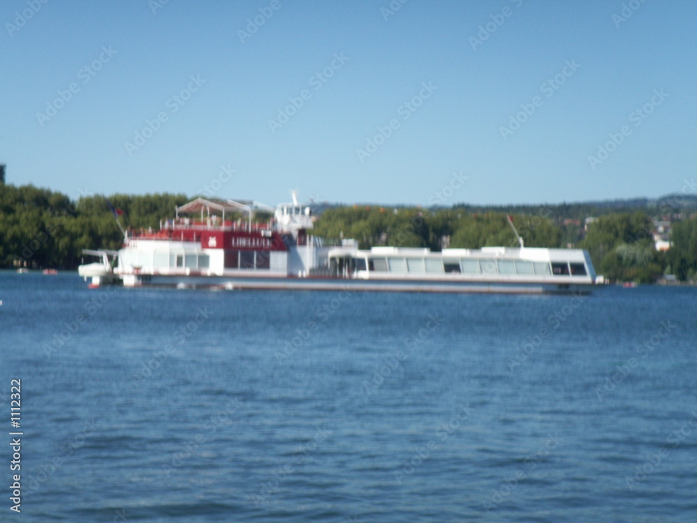 bateau tourisme lac annecy
