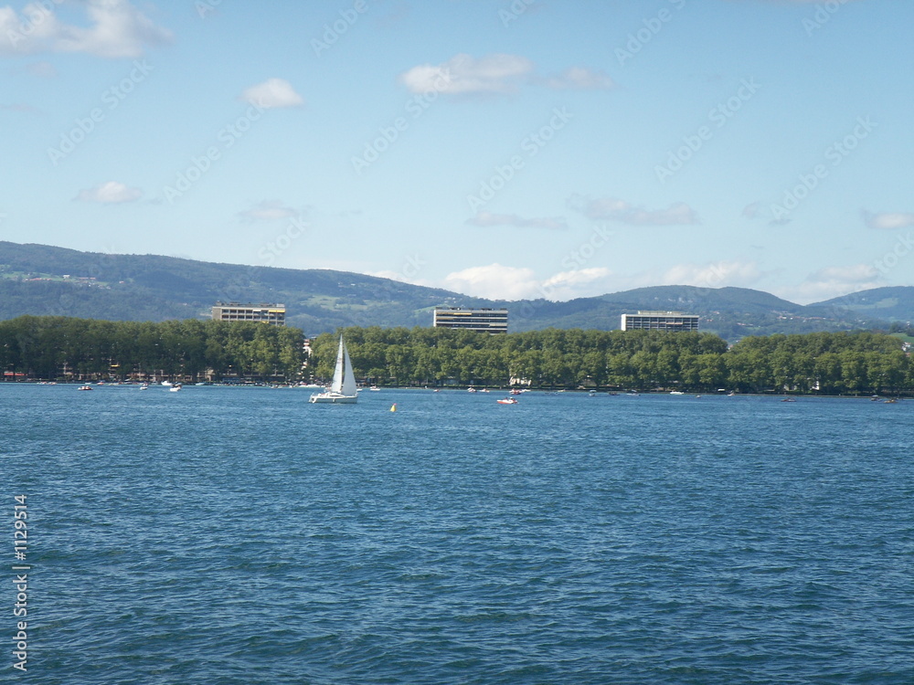 sailing in annecy
