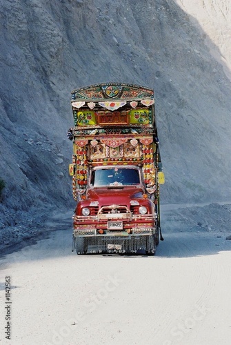 karakorum highway