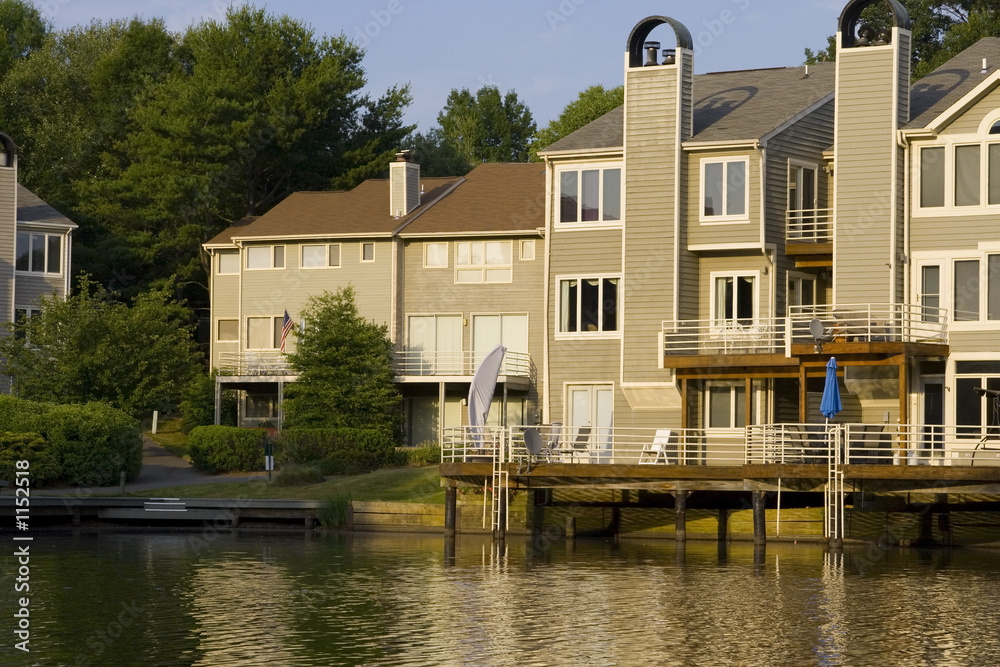 lakeside townhomes