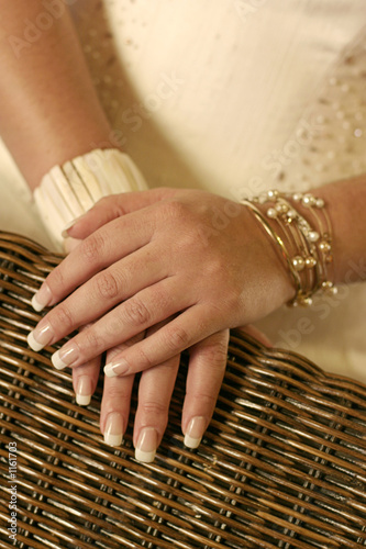 brides hands