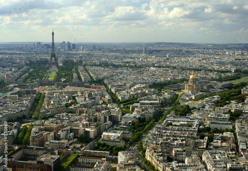 paris cityscape © GVictoria