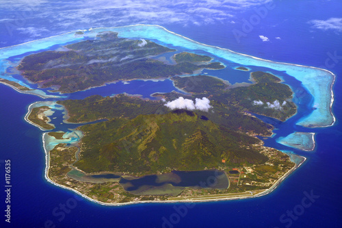 huahine island