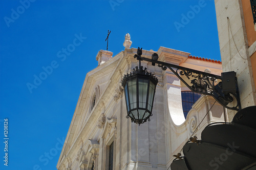 lamp in lisbona